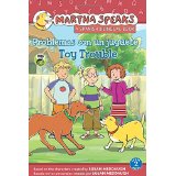 Problemas con un juguete/Toy Trouble: A Spanish Bilingual Book